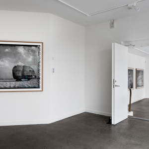 Installation view of the 2023 exhibition "Crack" by Henrik Saxgren at Hans Alf Gallery